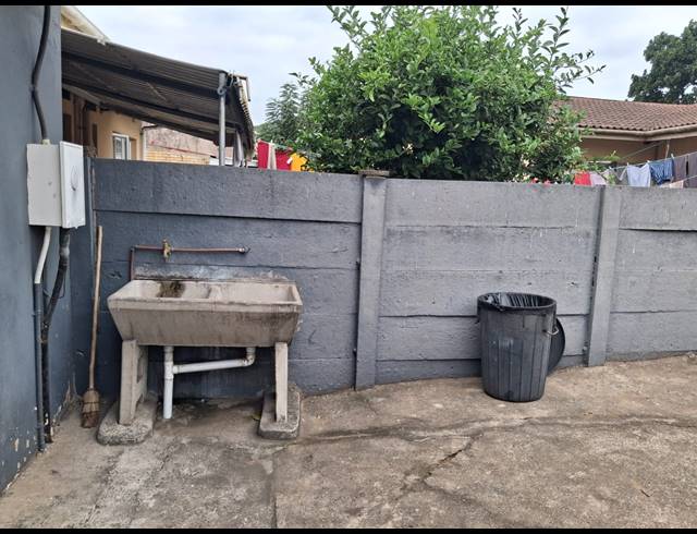 3 BEDROOM HOUSE FOR SALE IN AUSTERVILLE
